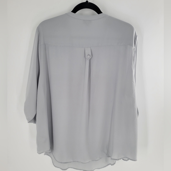 Torrid Gray Roll Tab Sleeve Collared Pocket Blouse Women's Plus Size 2X - Picture 3 of 6